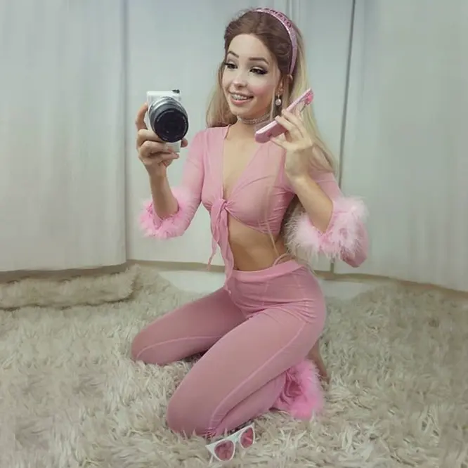 Belle Delphine